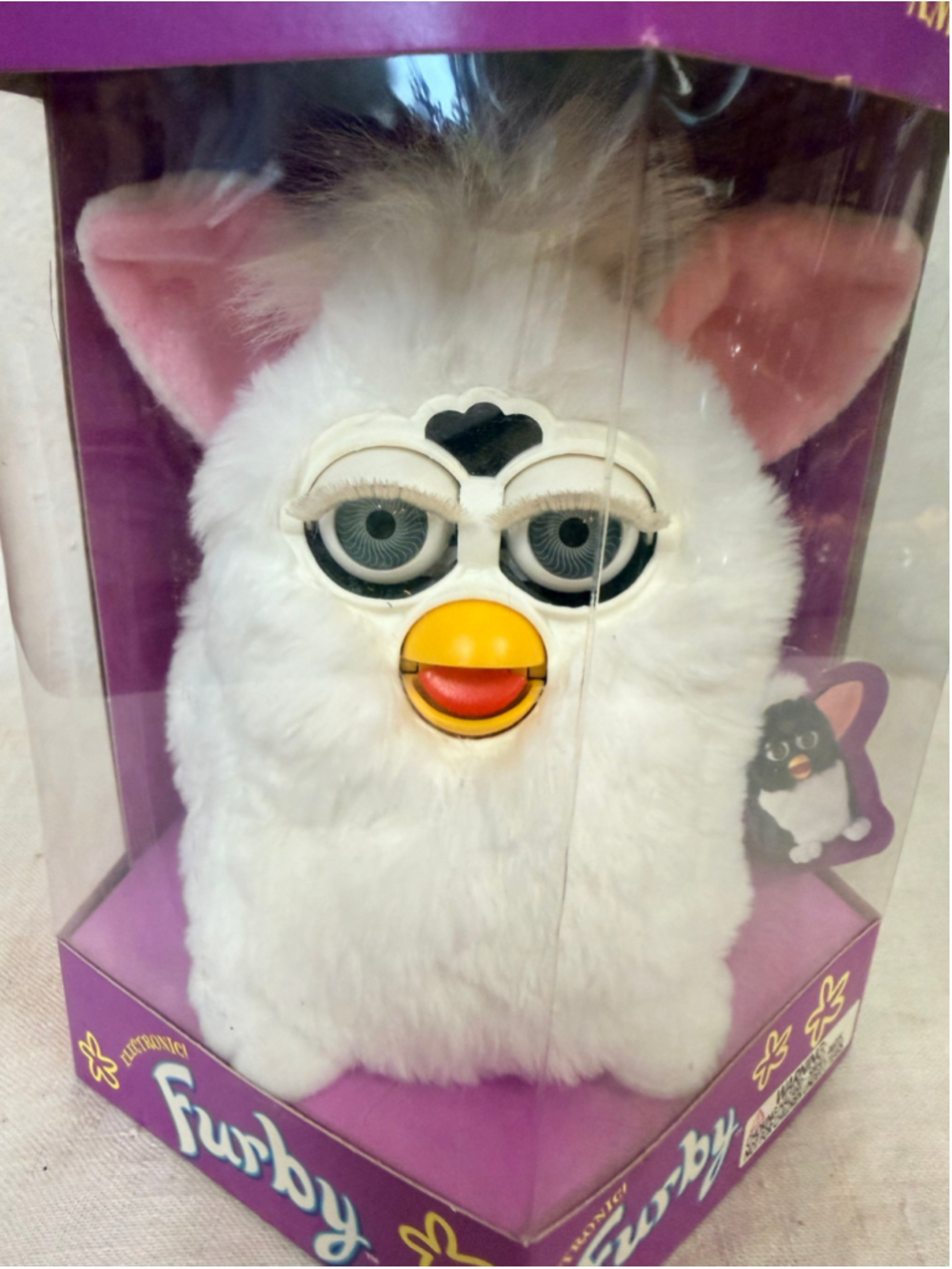 NIB Vintage 1998 Tiger Electronics White Furby with Blue Eyes Box Unopened - Picture 4 of 9